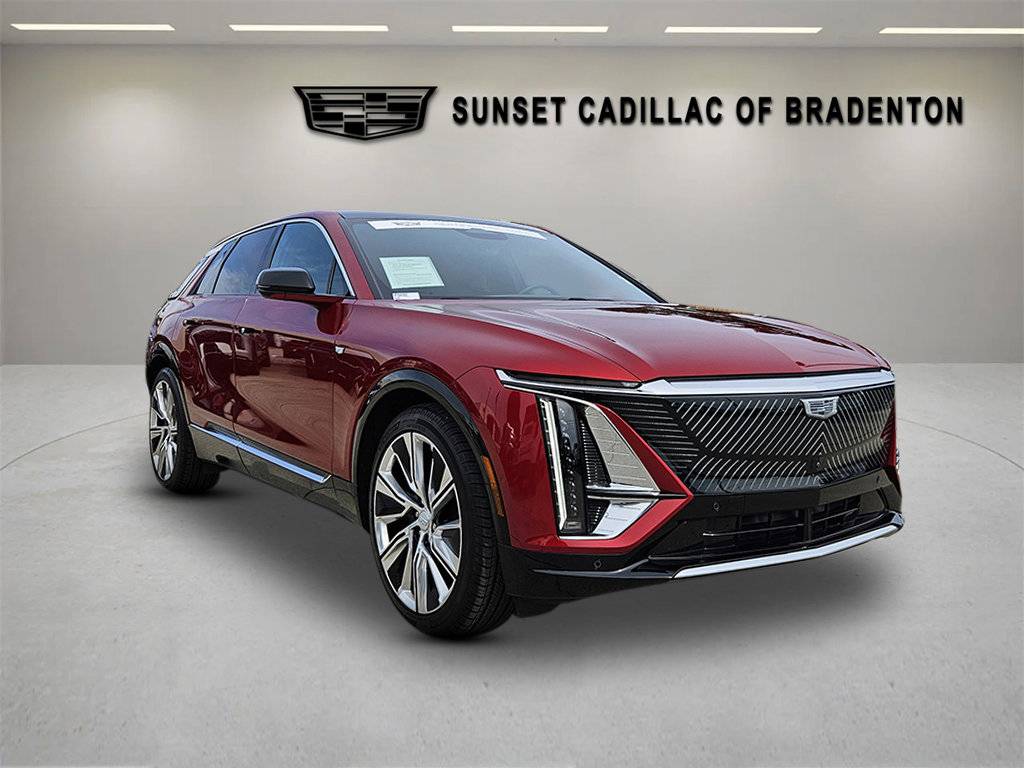 2024 Cadillac LYRIQ Luxury — SUV — 4,933 mi — Bradenton, FL