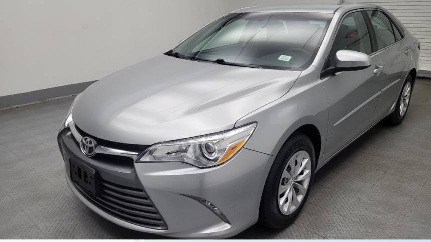 2015 Toyota Camry LE — Sedan — 40,874 mi — Midlothian, IL