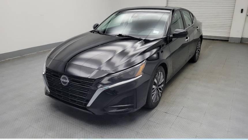 2023 Nissan Altima SV — Sedan — 52,077 mi — Midlothian, IL