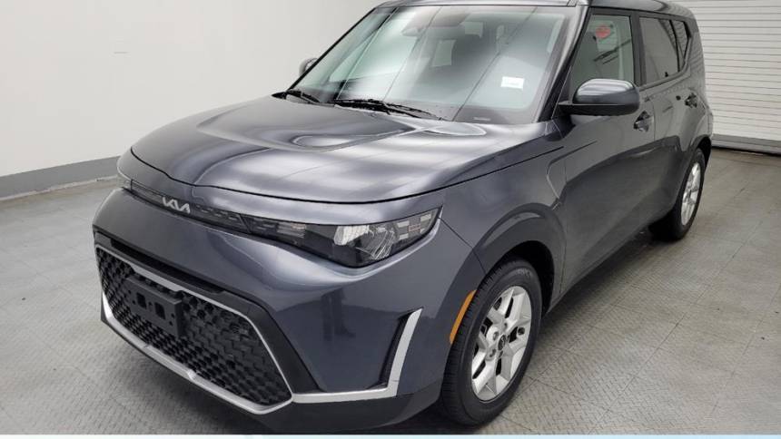 2023 Kia Soul LX — Hatchback — 32,654 mi — Midlothian, IL