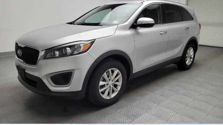 2017 Kia Sorento LX — SUV — 81,175 mi — Fresno, CA