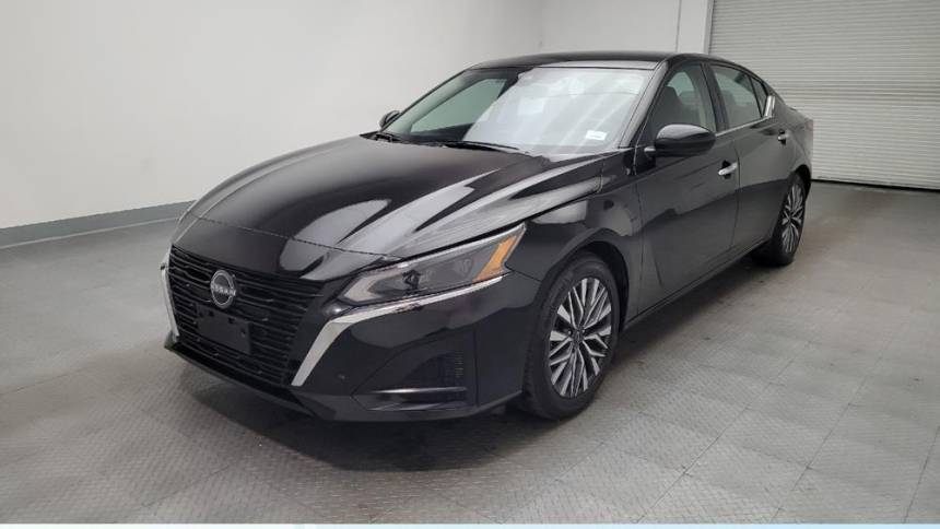 2023 Nissan Altima SV — Sedan — 44,876 mi — Bakersfield, CA