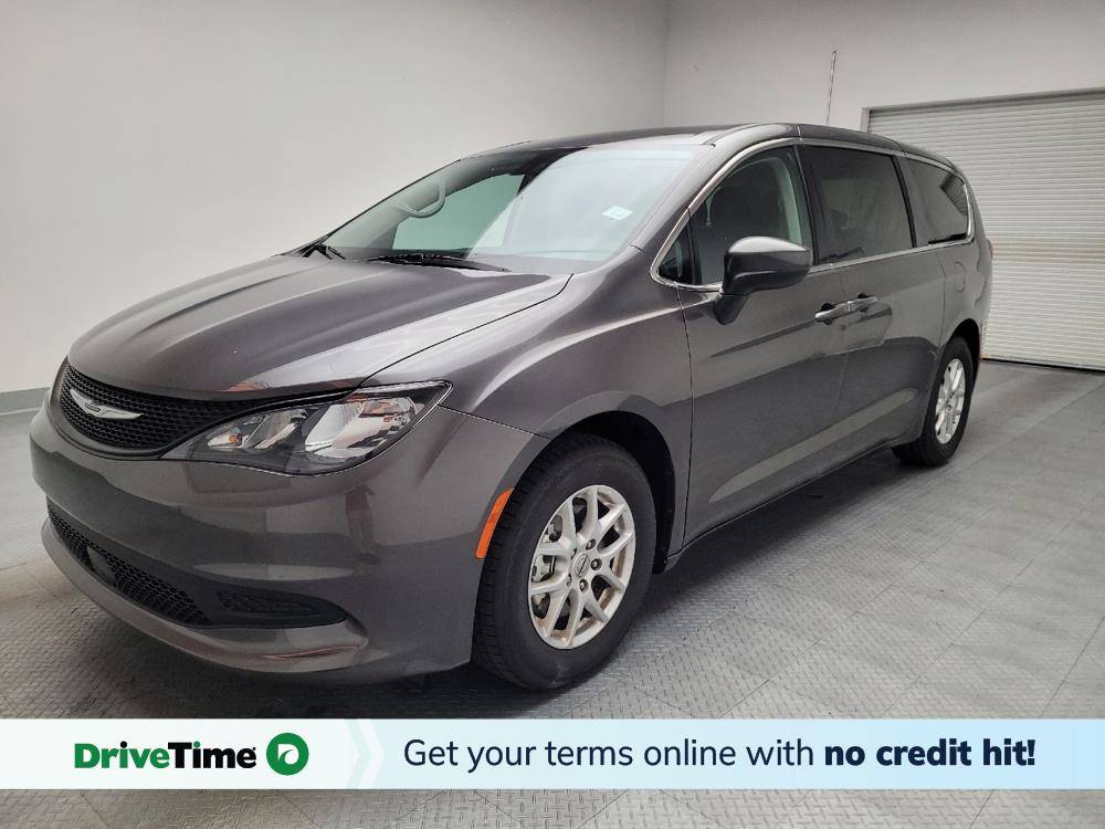 2022 Chrysler Voyager LX — Minivan — 50,145 mi — Bakersfield, CA