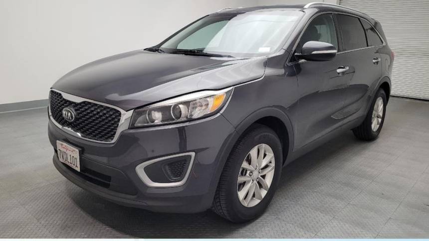 2017 Kia Sorento LX — SUV — 122,937 mi — Bakersfield, CA