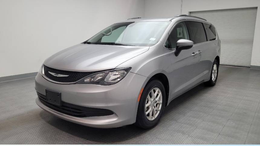 2020 Chrysler Voyager LXI — Minivan — 104,785 mi — Bakersfield, CA