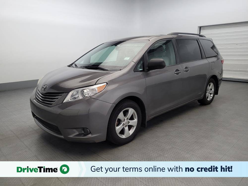 2015 Toyota Sienna LE — Minivan — 82,644 mi — Pittsburgh, PA