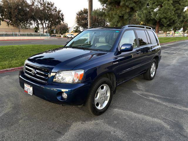 2004 Toyota Highlander Base V6 — SUV — 147,000 mi — Orange, CA
