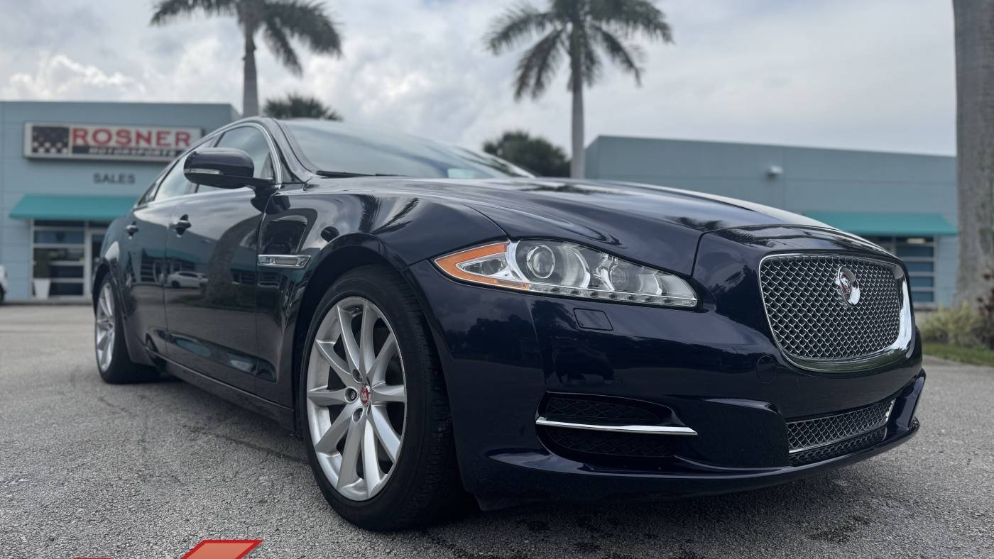 2014 Jaguar XJ Base
