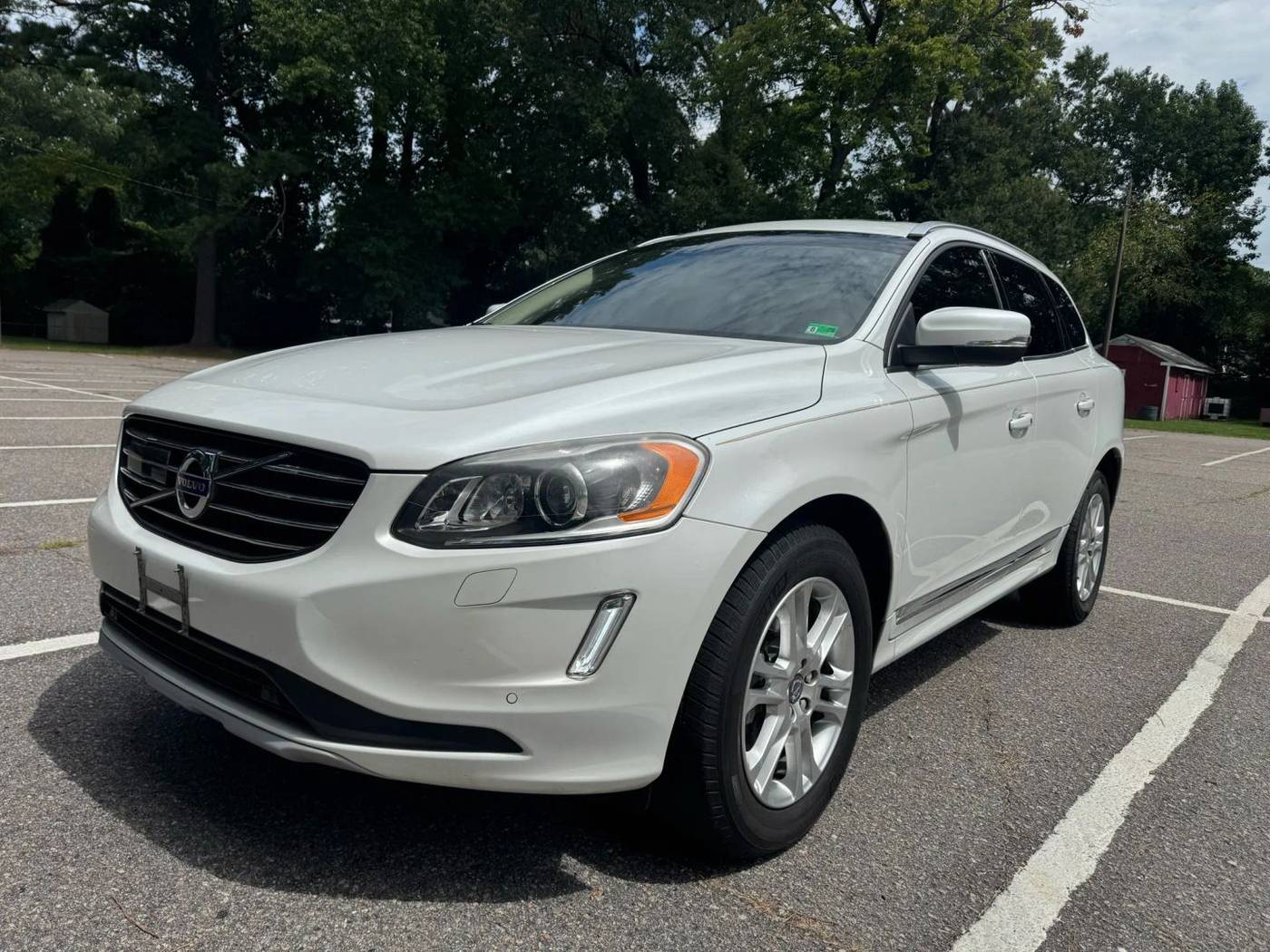 2016 Volvo XC60 T5 Drive-E Platinum — SUV — 88,590 mi — Norfolk, VA