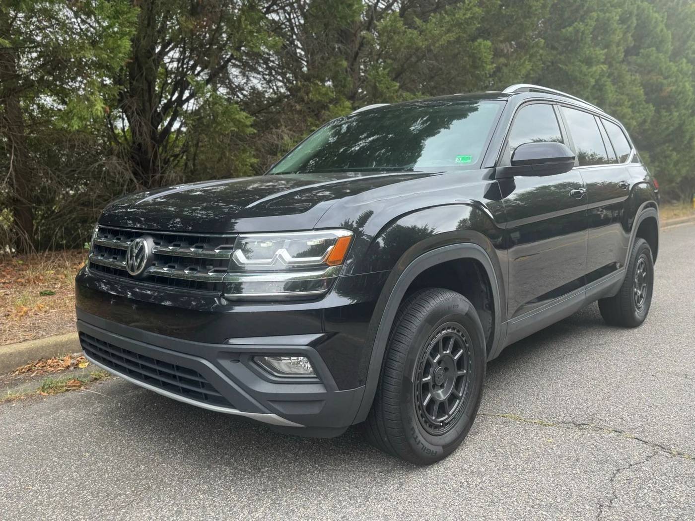 2019 Volkswagen Atlas SE with Technology — SUV — 120,000 mi — Norfolk, VA