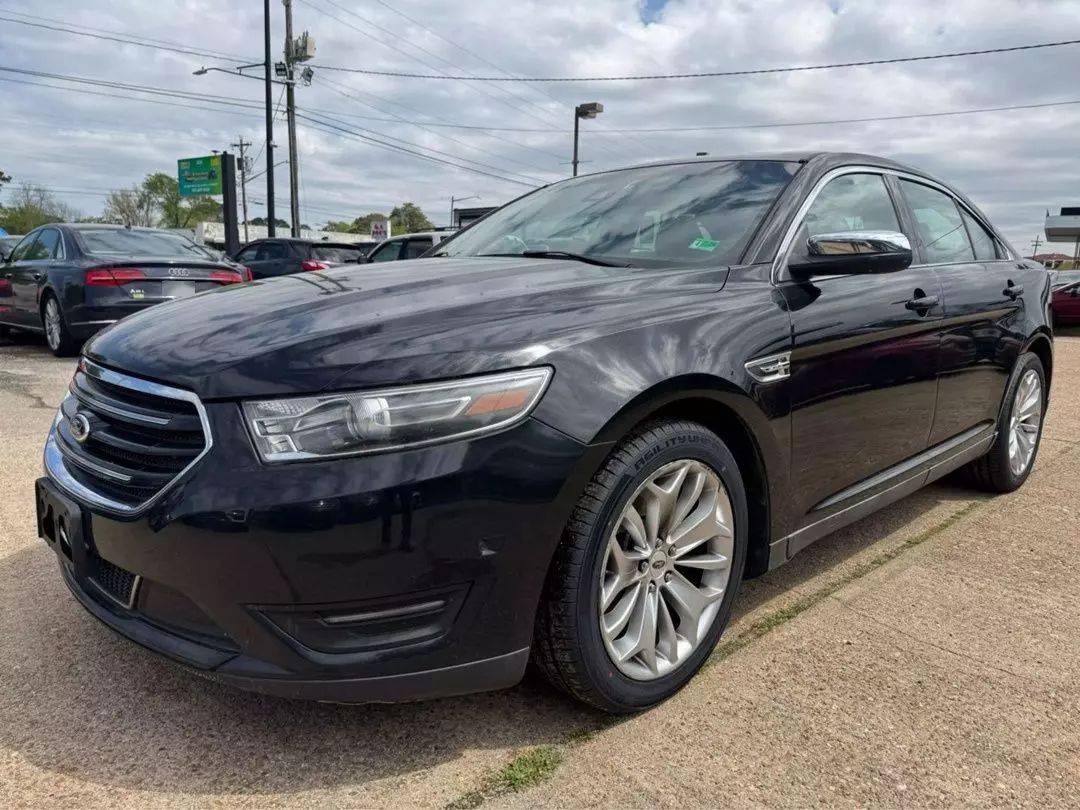 2015 Ford Taurus Limited — Sedan — 116,186 mi — Norfolk, VA