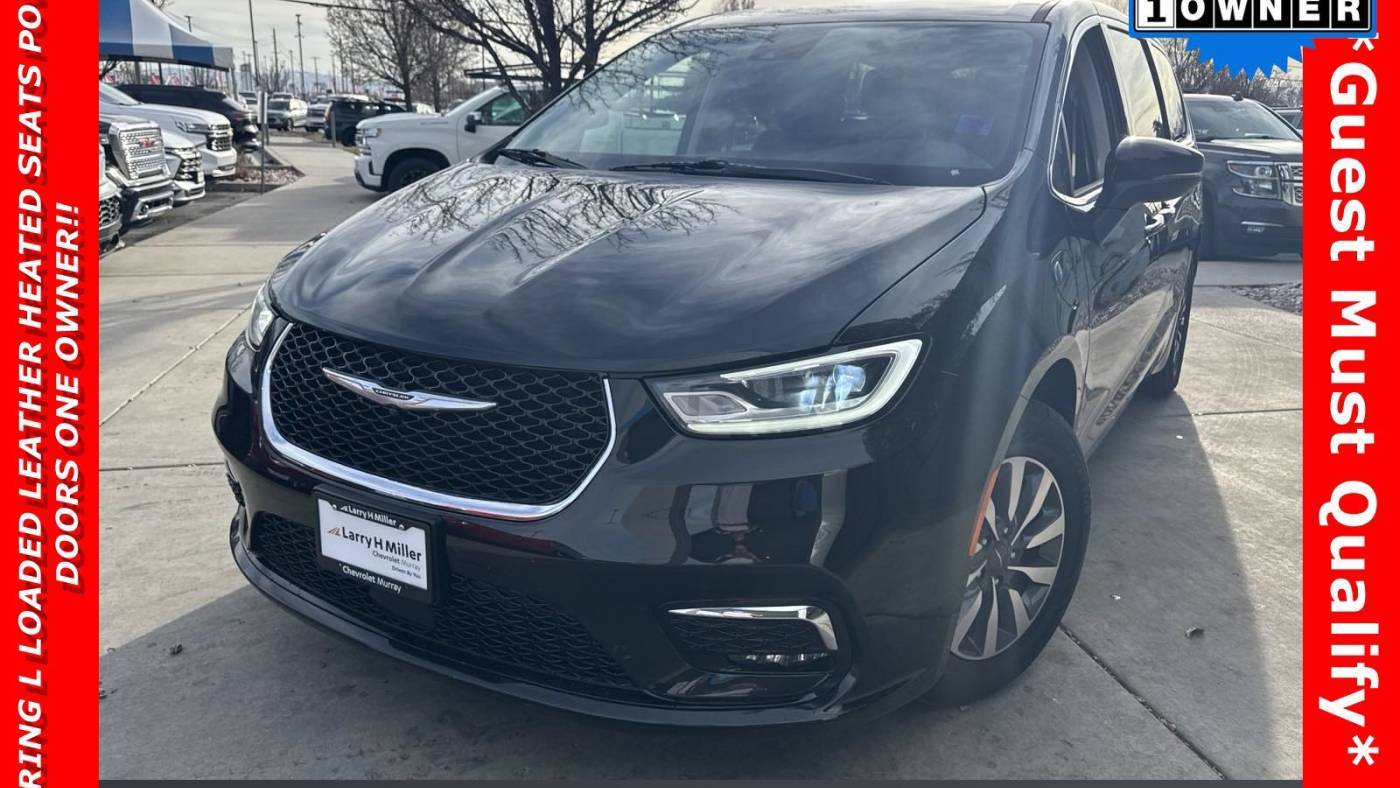 2023 Chrysler Pacifica Hybrid Touring L — Minivan — 26,101 mi — Murray, UT