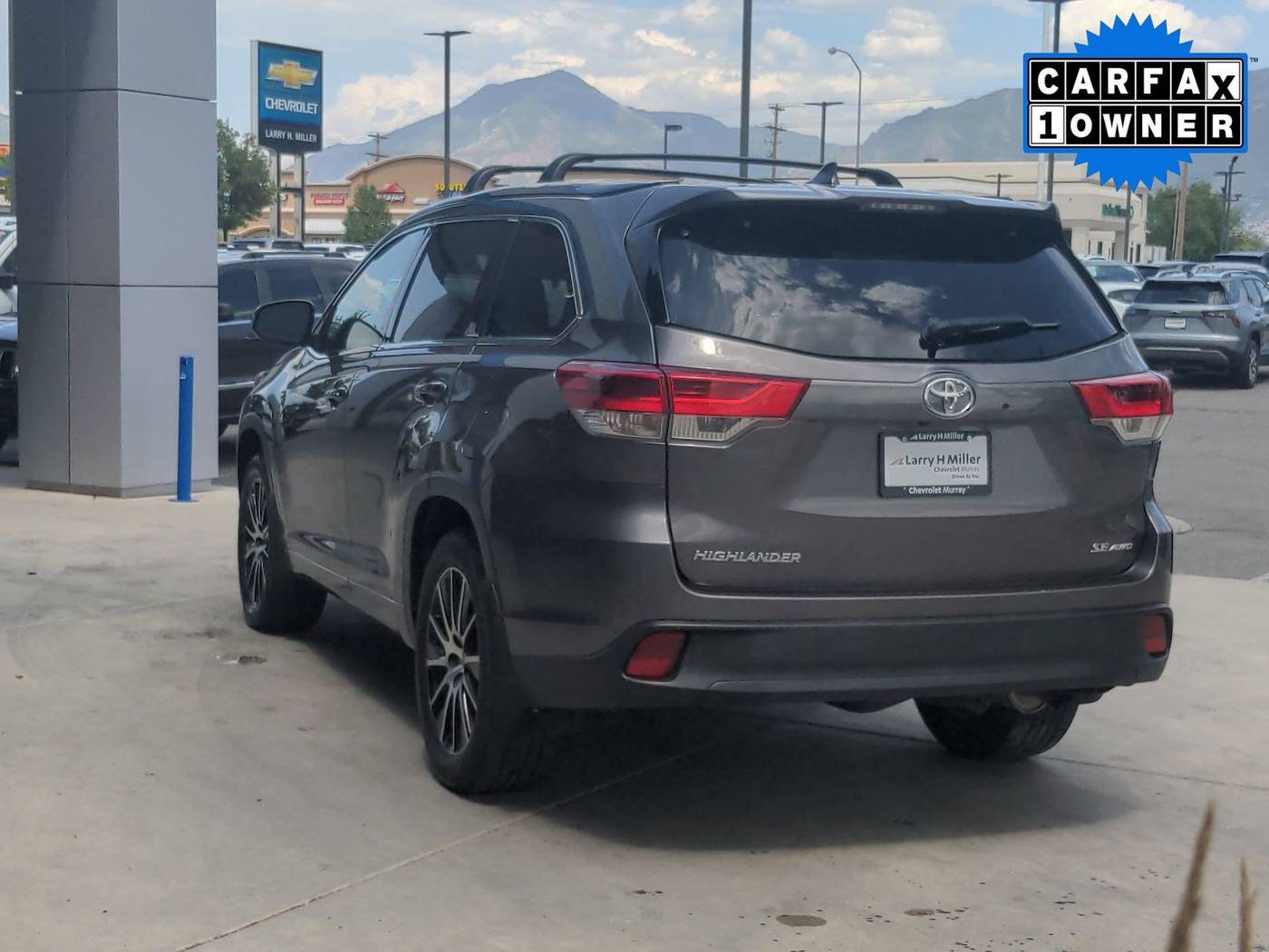 2017 Toyota Highlander SE V6 — SUV — 98,823 mi — Murray, UT