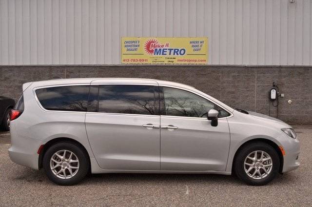 2023 Chrysler Voyager LX — Minivan — 66,014 mi — Chicopee, MA