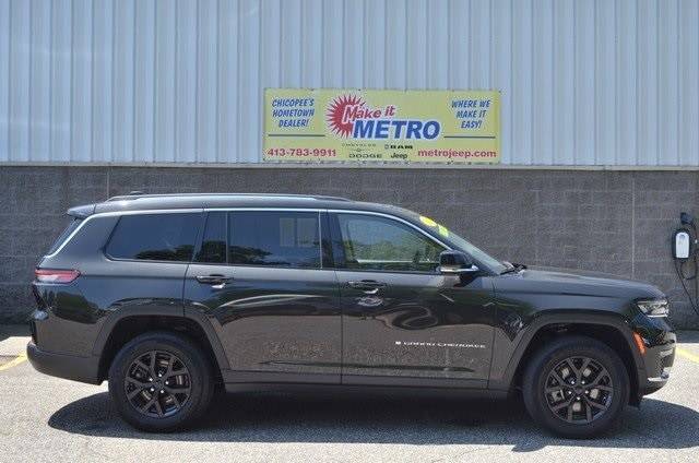 2022 Jeep Grand Cherokee Limited — SUV — 22,977 mi — Chicopee, MA