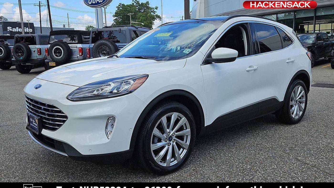2022 Ford Escape Titanium — SUV — 10,658 mi — Hackensack, NJ