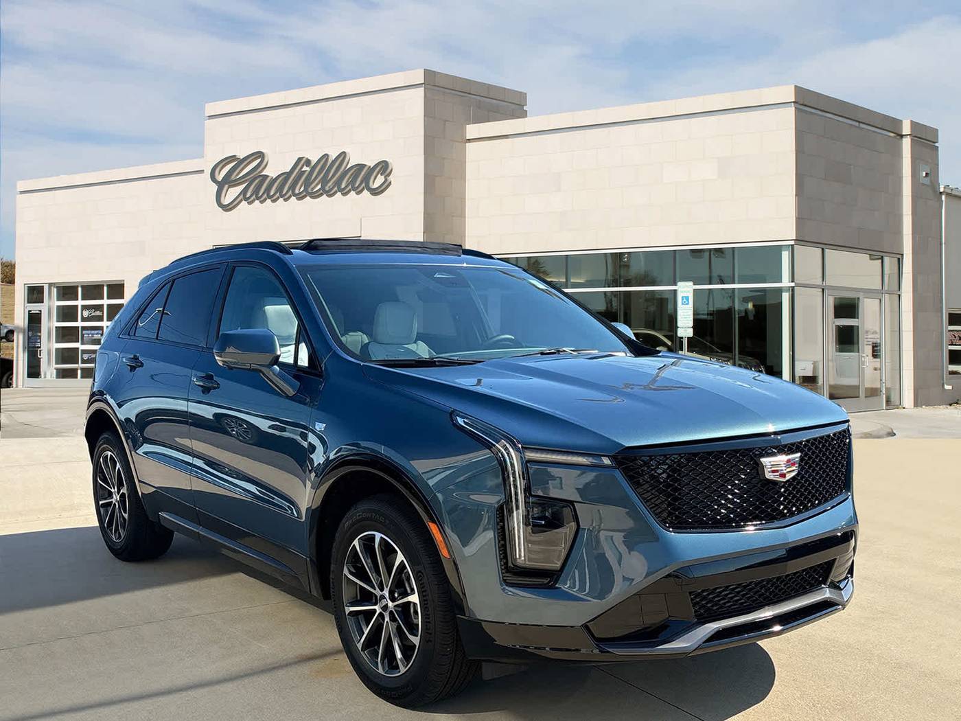 2025 Cadillac XT4 Sport — SUV — 385 mi — Concord, NC