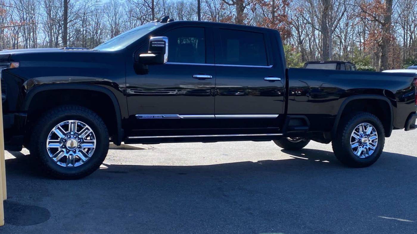 2024 Chevrolet Silverado 3500HD High Country — Pickup Truck — 23,786 mi — Concord, NC