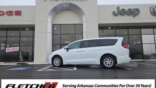 2023 Chrysler Pacifica Touring L — Minivan — 51,995 mi — Sherwood, AR
