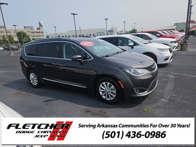 2019 Chrysler Pacifica Touring L — Minivan — 95,170 mi — Sherwood, AR