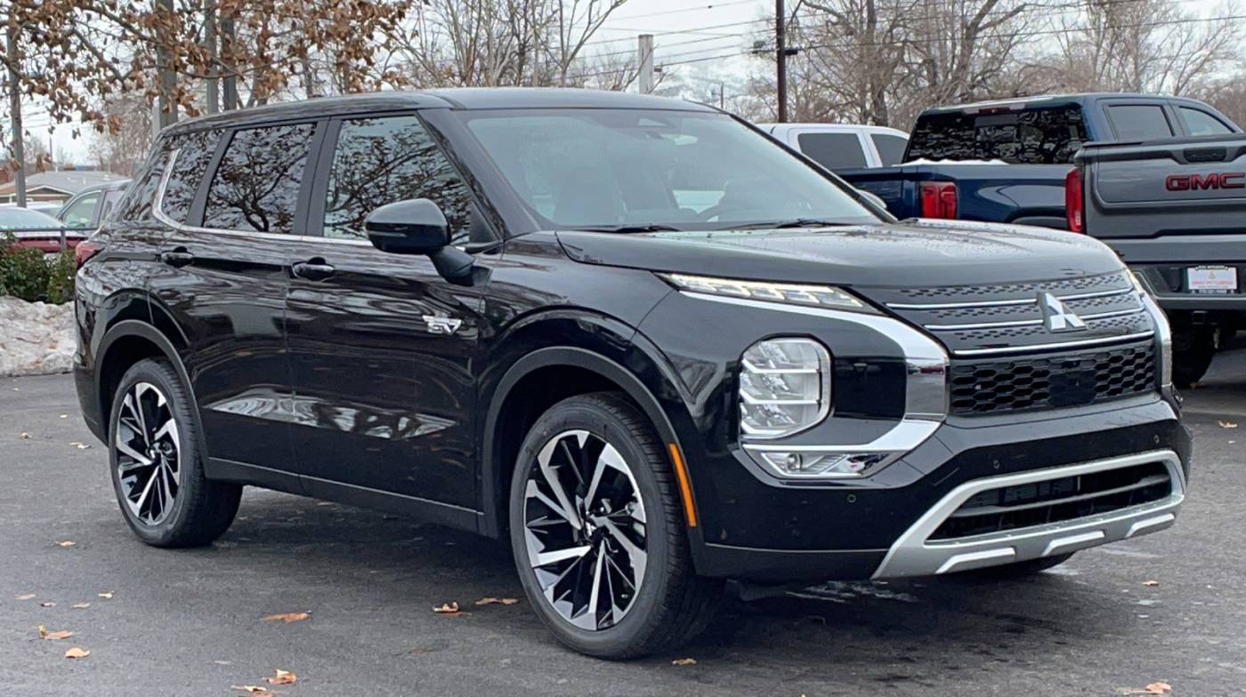 2023 Mitsubishi Outlander Plug-In Hybrid SE — SUV — 873 mi — Reno, NV