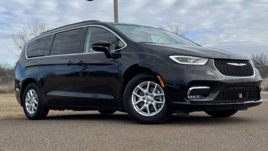 2022 Chrysler Pacifica Touring L — Minivan — 62,912 mi — Midwest City, OK