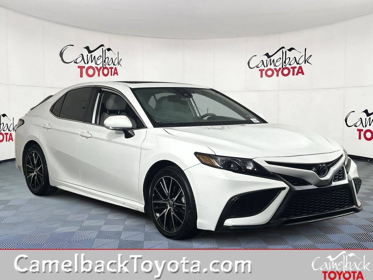 2022 Toyota Camry SE — Sedan — 39,886 mi — Phoenix, AZ