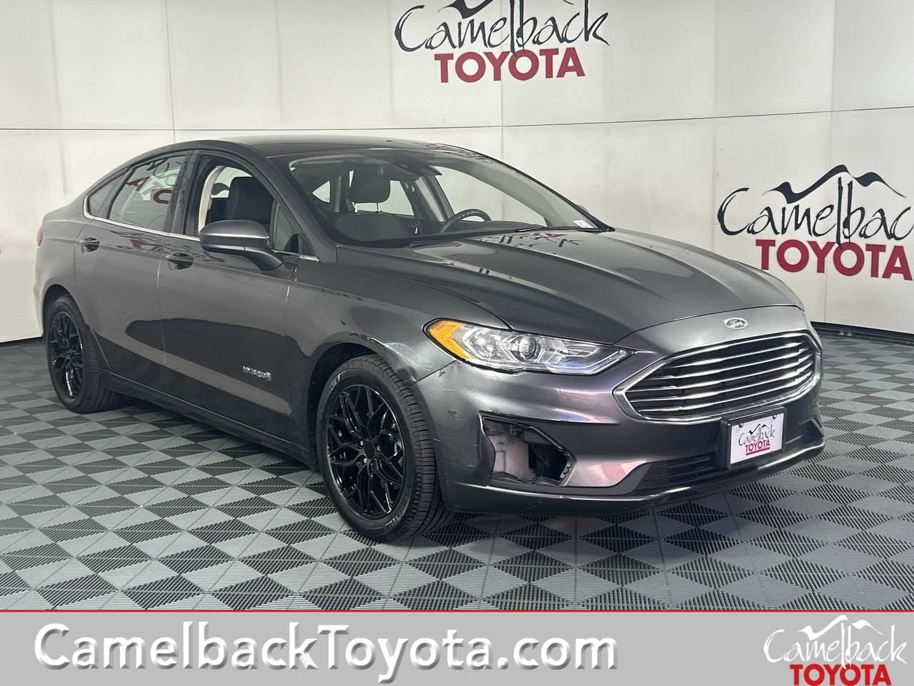2019 Ford Fusion Hybrid SE — Sedan — 178,286 mi — Phoenix, AZ