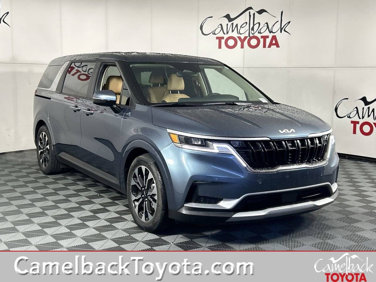 2024 Kia Carnival EX — Minivan — 11,500 mi — Phoenix, AZ