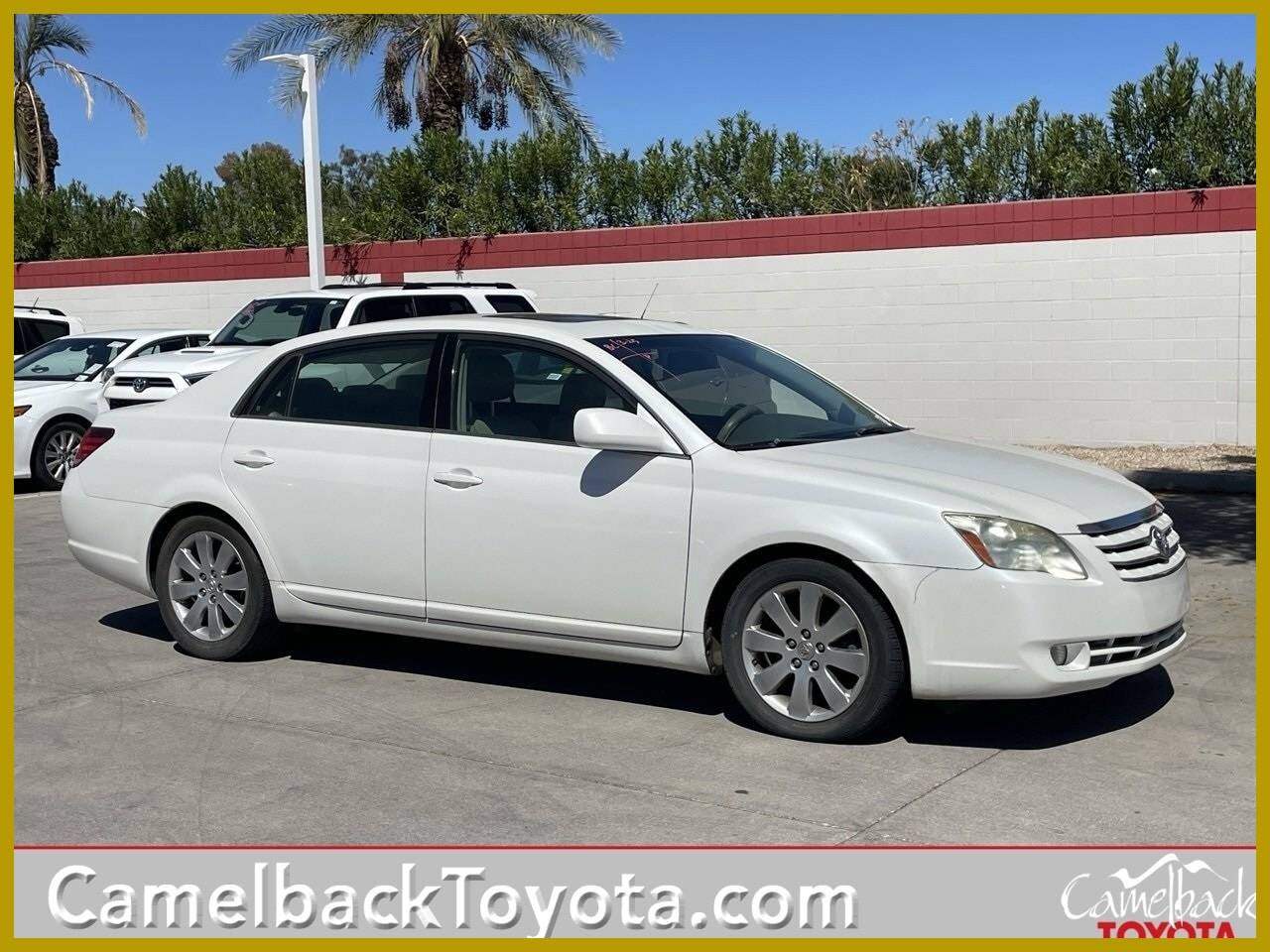 2005 Toyota Avalon XLS — Sedan — 185,871 mi — Phoenix, AZ