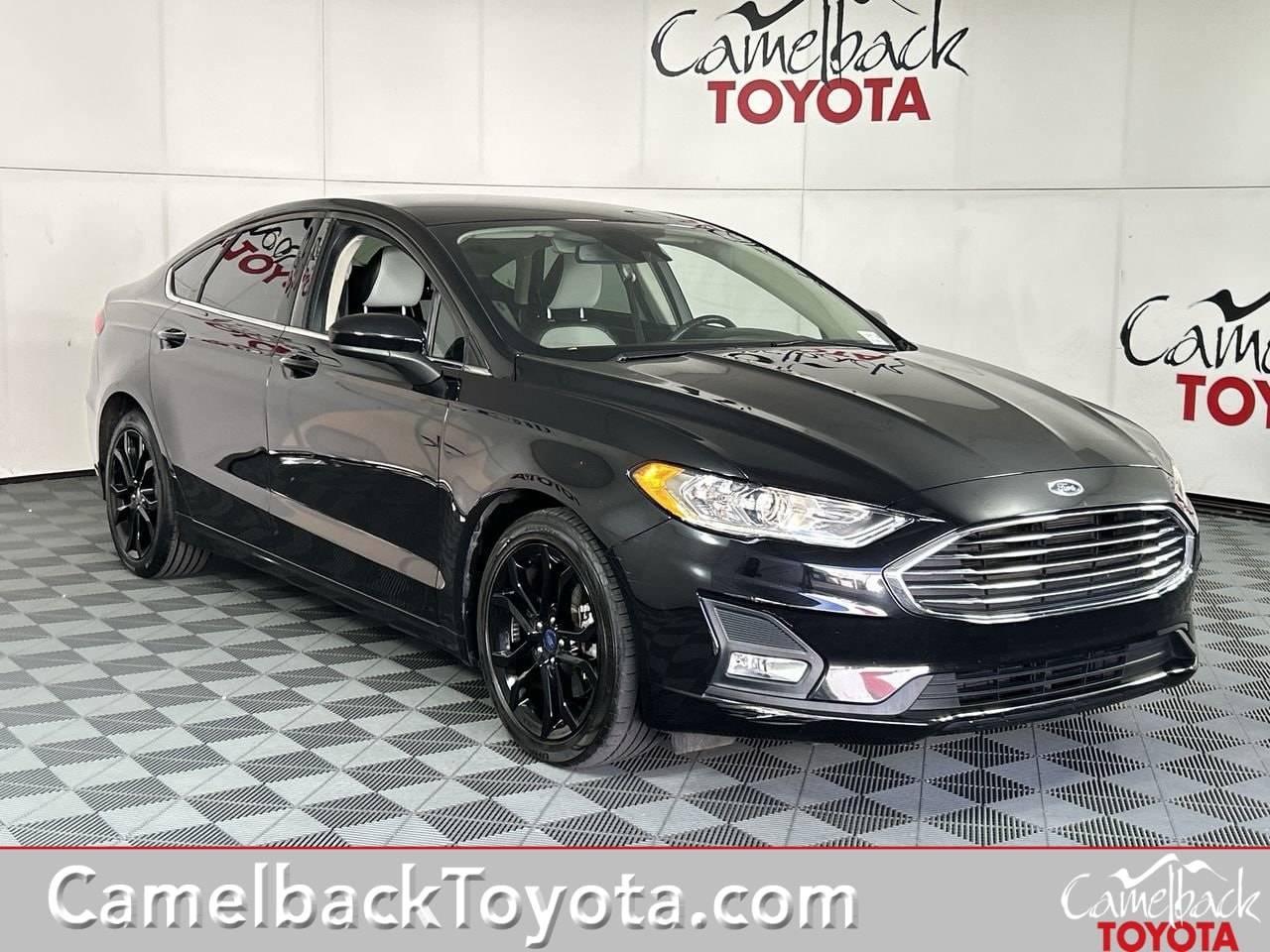 2020 Ford Fusion SE — Sedan — 26,761 mi — Phoenix, AZ