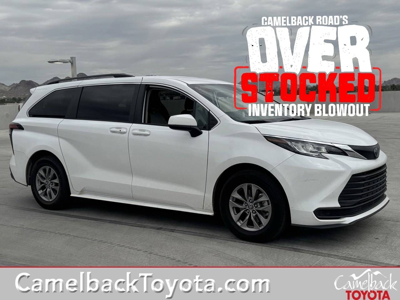 2022 Toyota Sienna LE — Minivan — 47,157 mi — Phoenix, AZ