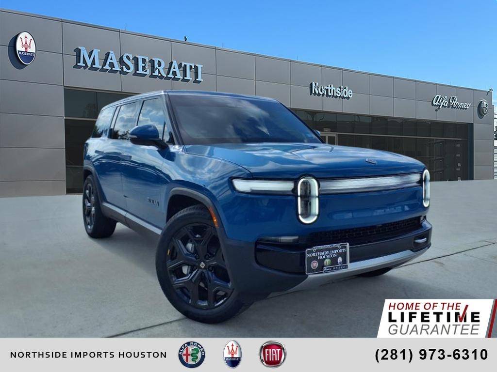 2025 Rivian R1S