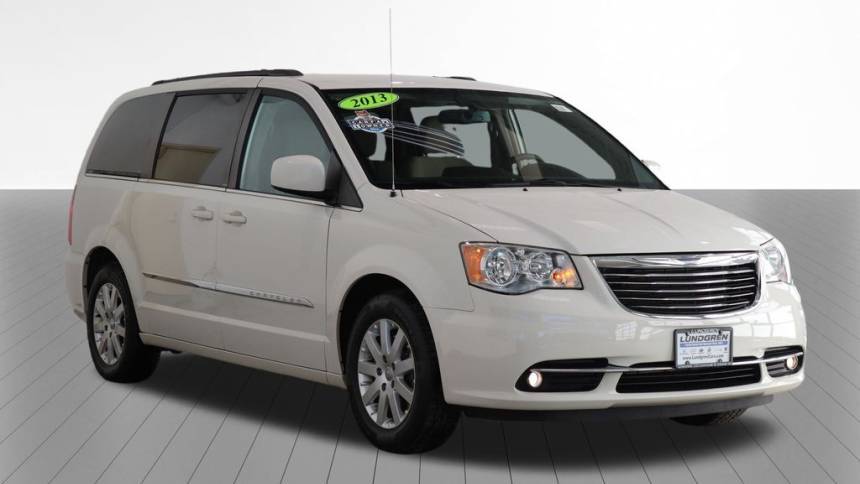 2013 Chrysler Town & Country Touring — Minivan — 92,373 mi — Auburn, MA