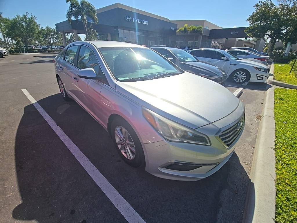 2015 Hyundai Sonata SE — Sedan — 24,889 mi — Deerfield Beach, FL