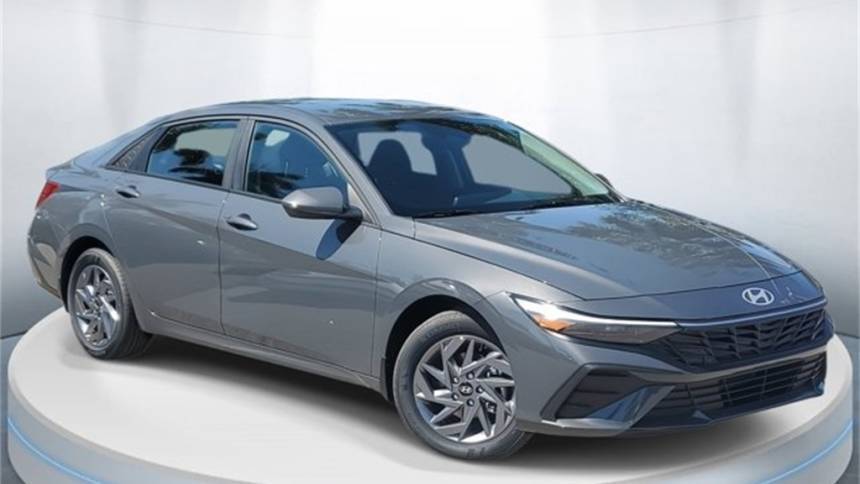 2024 Hyundai Elantra SEL — Sedan — 8,057 mi — Deerfield Beach, FL