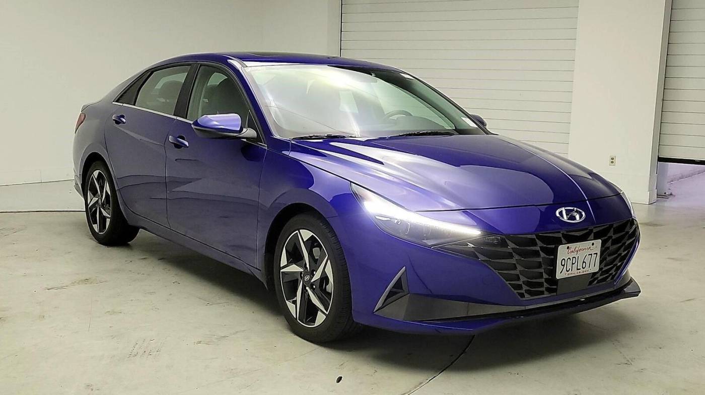 2023 Hyundai Elantra Limited — Sedan — 13,836 mi — Escondido, CA