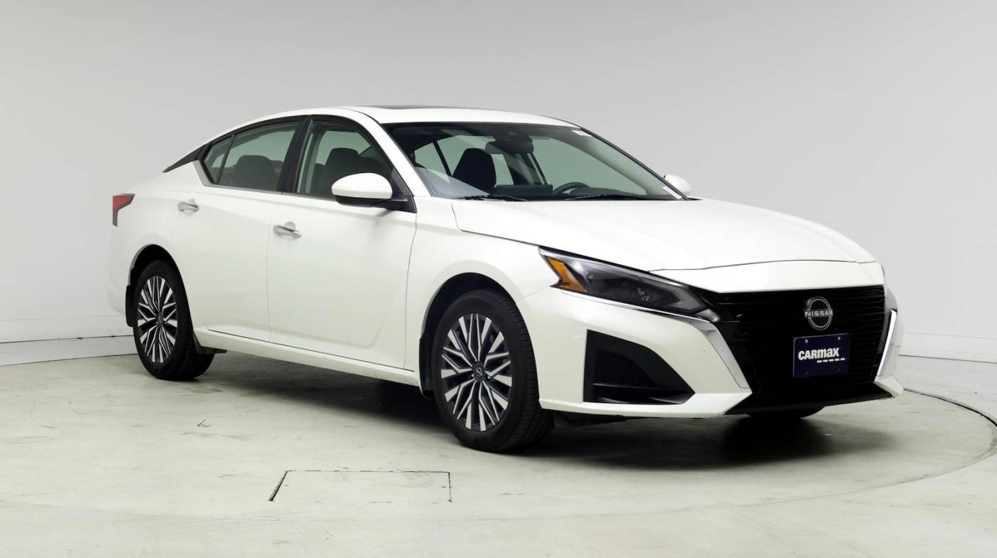 2024 Nissan Altima SV — Sedan — 16,452 mi — Escondido, CA