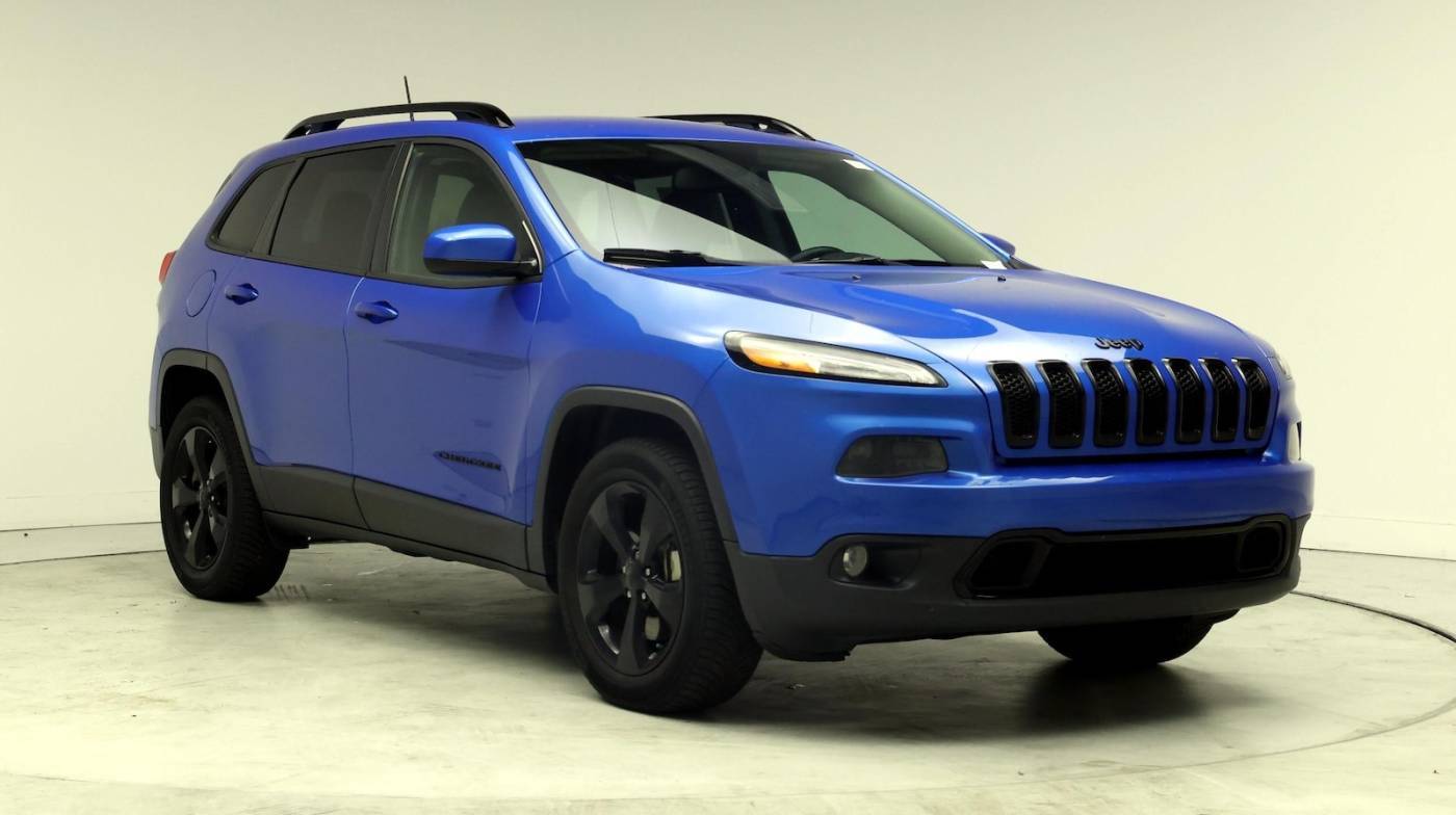 2018 Jeep Cherokee Latitude — SUV — 105,576 mi — Escondido, CA