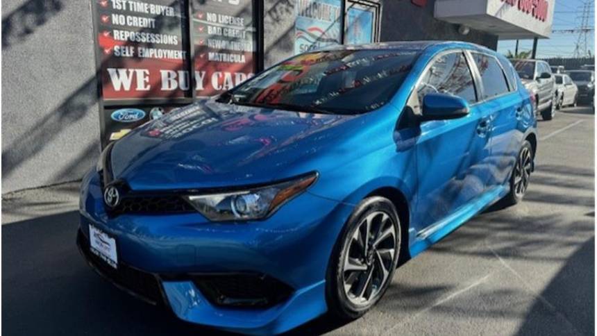 2017 Toyota Corolla iM iM — Hatchback — 101,099 mi — HUNTINGTON PARK, CA