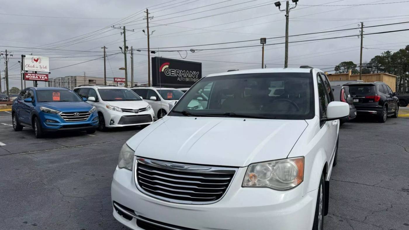 2014 Chrysler Town & Country Touring — Minivan — 104,968 mi — Marietta, GA