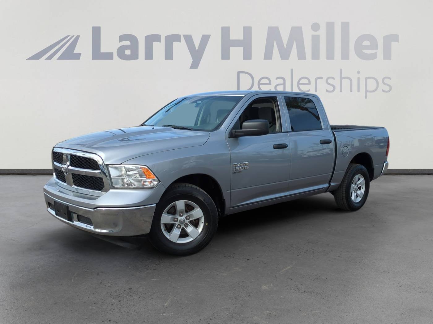 2022 Ram 1500 Classic SLT — Pickup Truck — 48,662 mi — Avondale, AZ