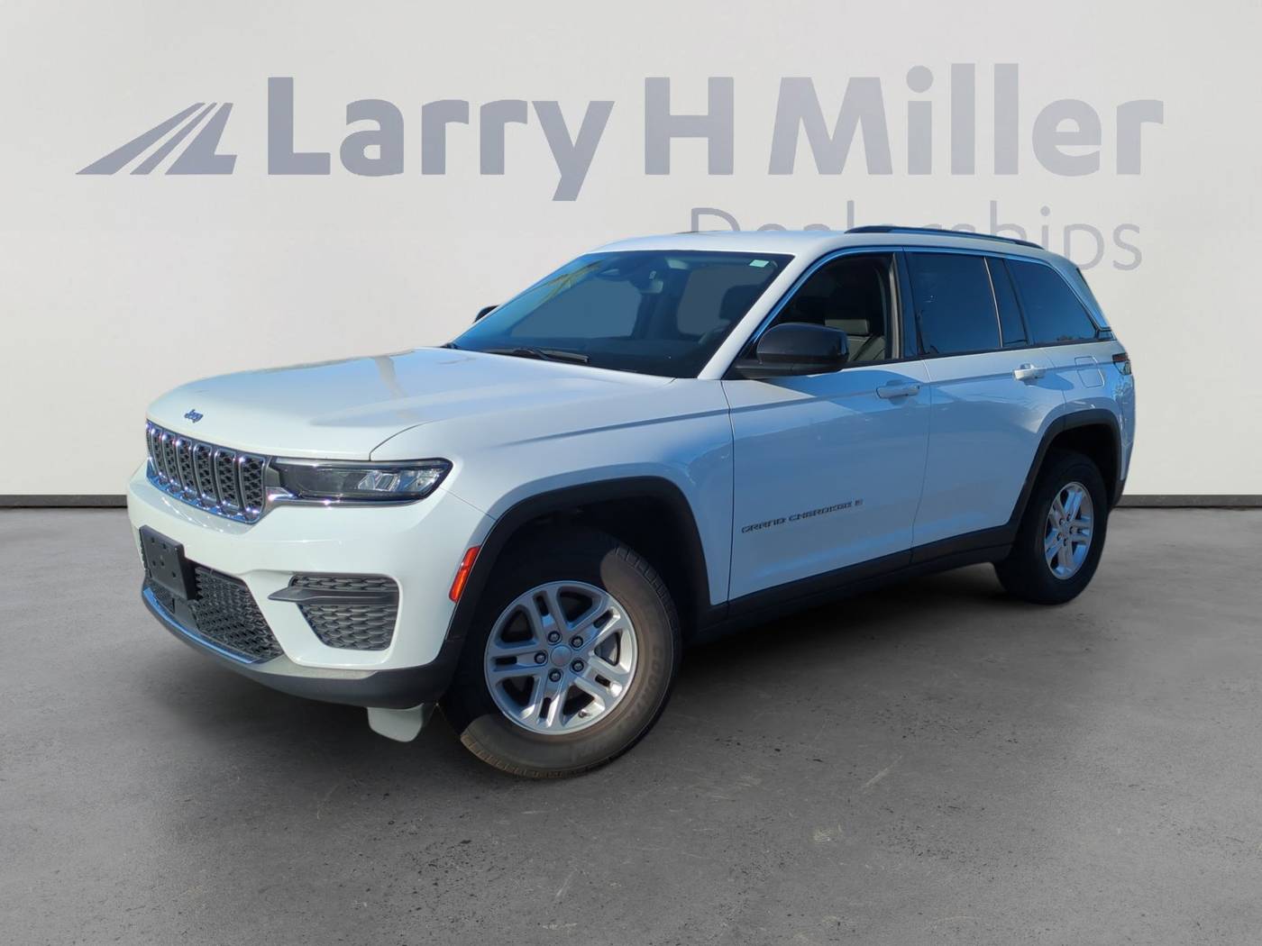 2023 Jeep Grand Cherokee Laredo — SUV — 68,994 mi — Avondale, AZ