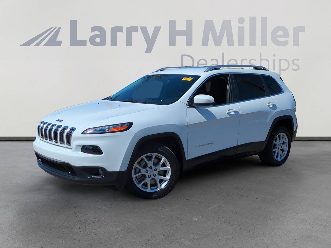 2017 Jeep Cherokee Latitude — SUV — 52,015 mi — Avondale, AZ