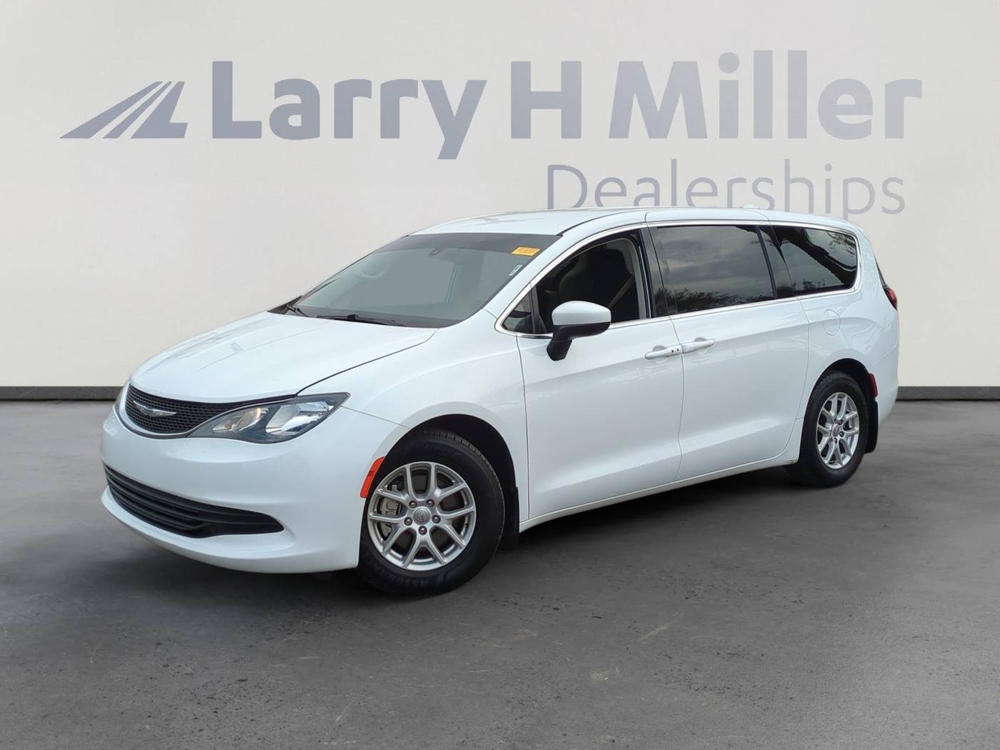 2017 Chrysler Pacifica LX — Minivan — 51,666 mi — Avondale, AZ
