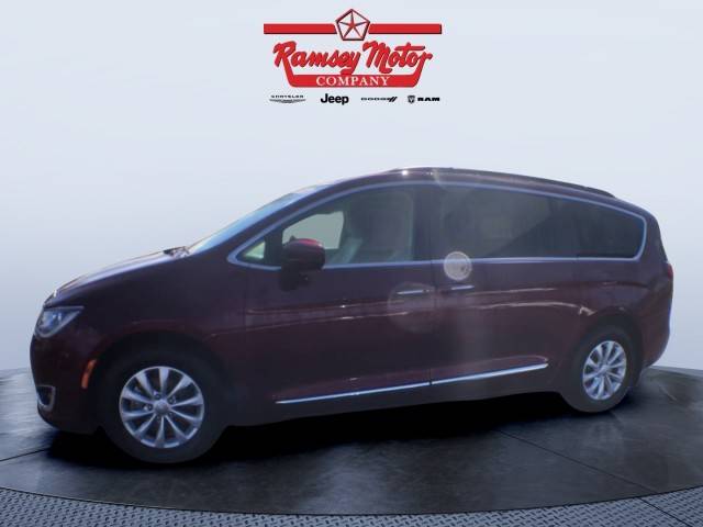 2017 Chrysler Pacifica Touring L — Minivan — 62,000 mi — Harrison, AR