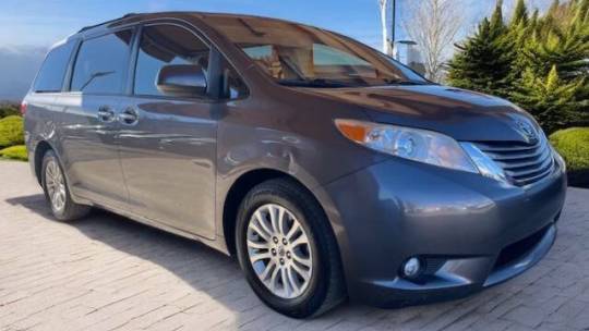 2017 Toyota Sienna XLE Premium — Minivan — 124,900 mi — Tucson, AZ