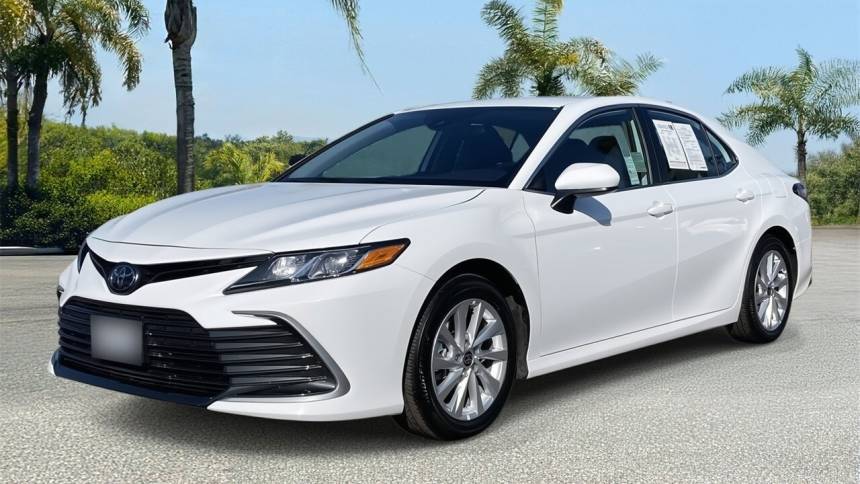 2024 Toyota Camry LE — Sedan — 22,642 mi — Cerritos, CA