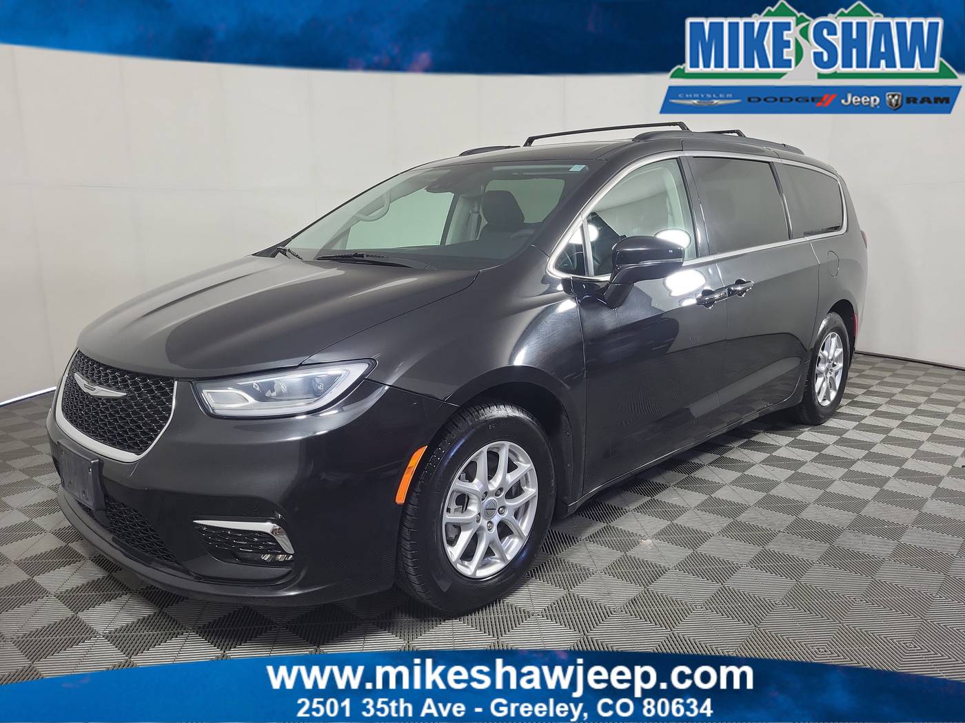 2022 Chrysler Pacifica Touring L — Minivan — 61,607 mi — Greeley, CO