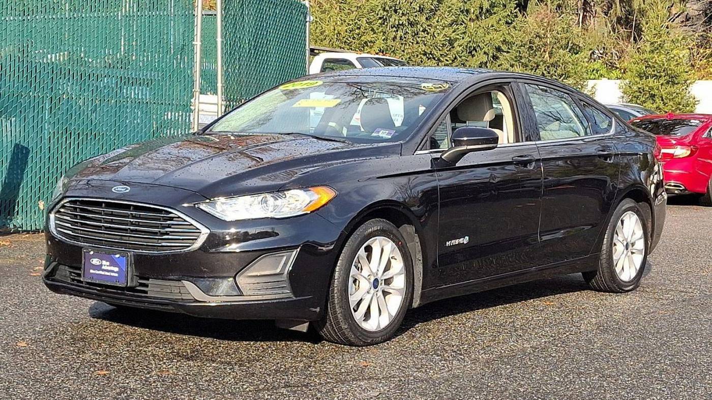 2019 Ford Fusion Hybrid SE — Sedan — 49,797 mi — Paramus, NJ